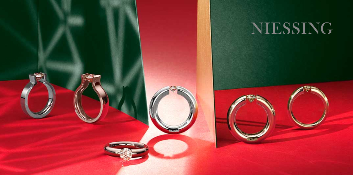 美品☆NIESSING ニーシング オープンリング 19号 赤い石☆B98 美品☆NIESSING ニーシング オープンリング 19号 赤い石☆B98